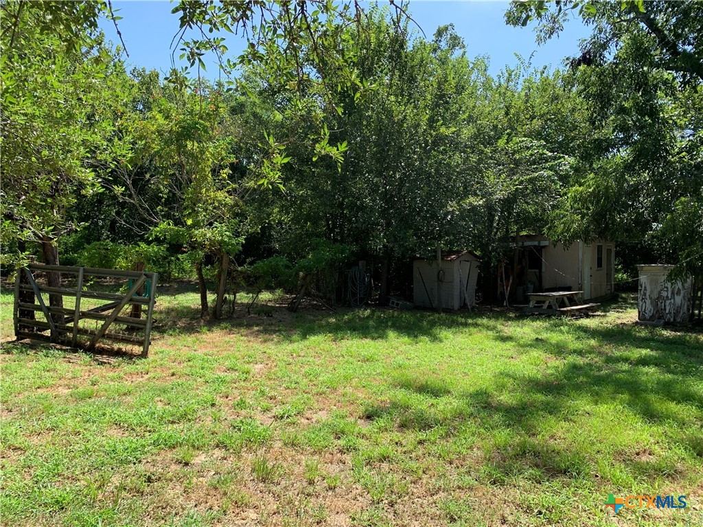 main property photo 14
