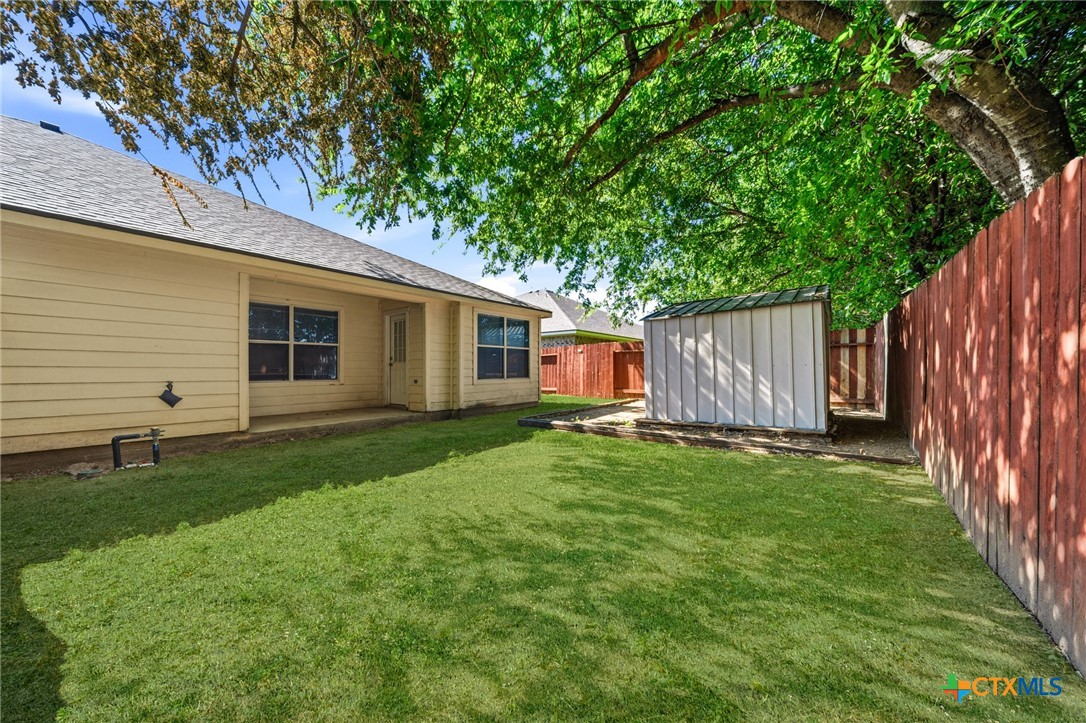 main property photo 14