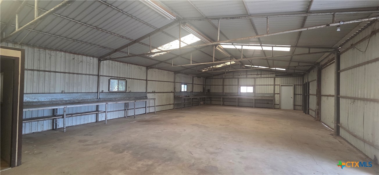 main property photo 16