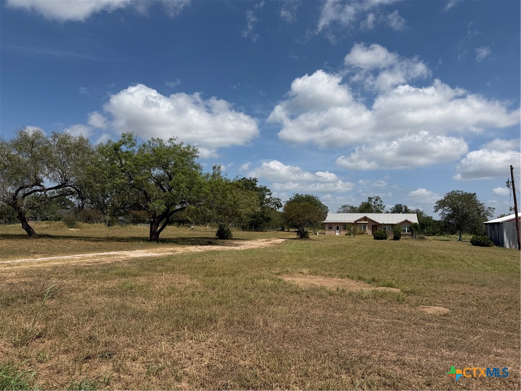main property photo 28