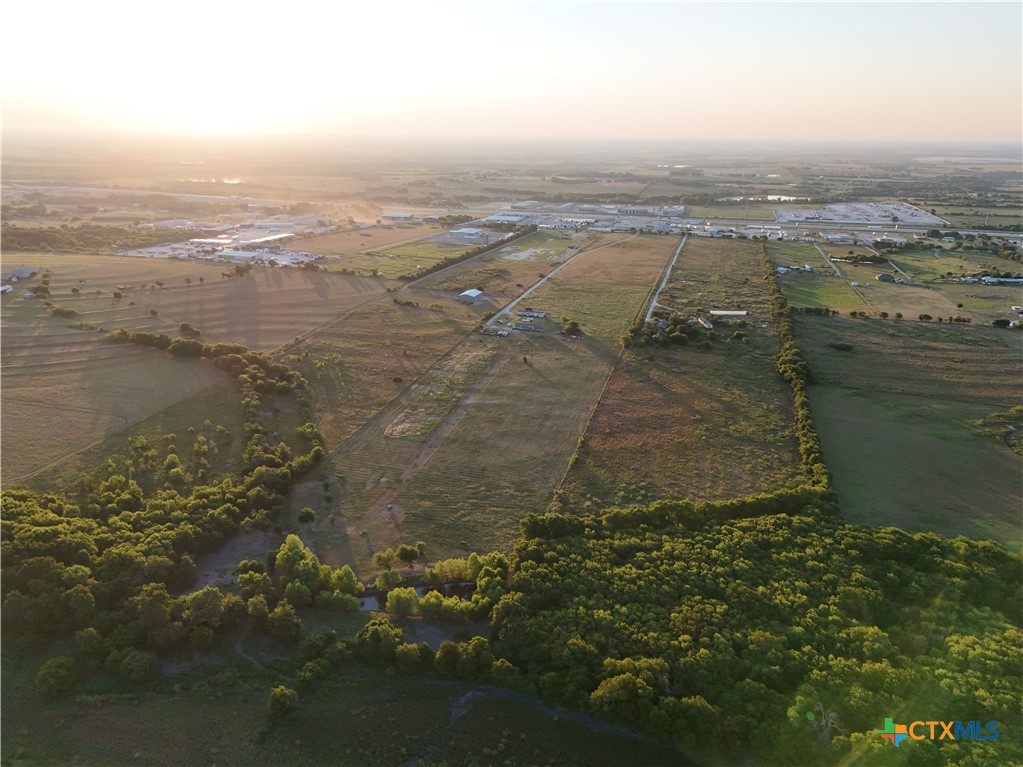 main property photo 16