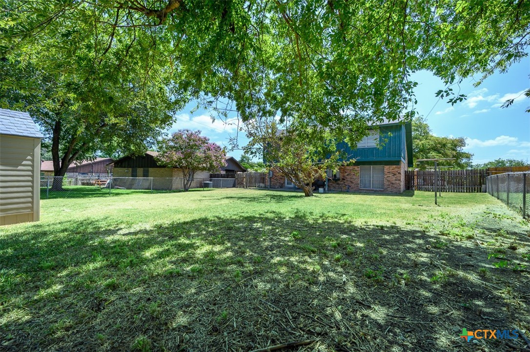 main property photo 23