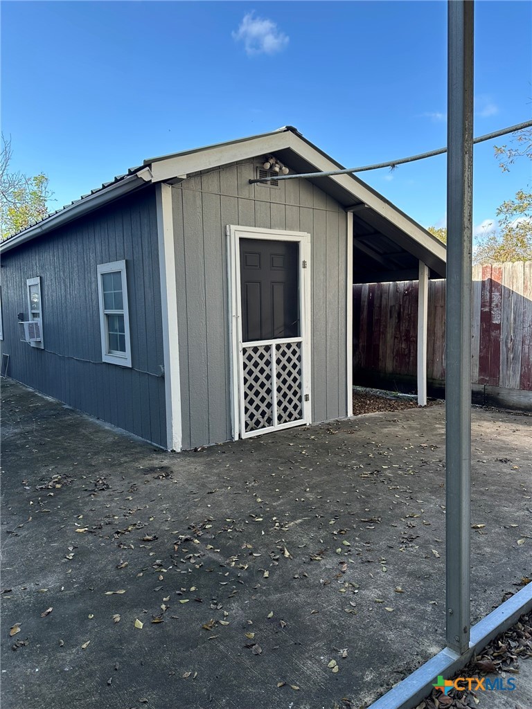 main property photo 10