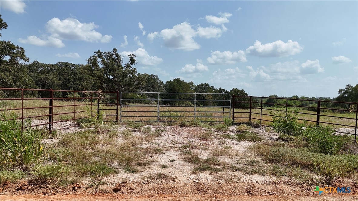 main property photo 8