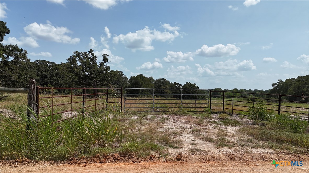 main property photo 9
