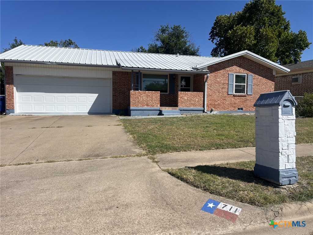main property photo 0