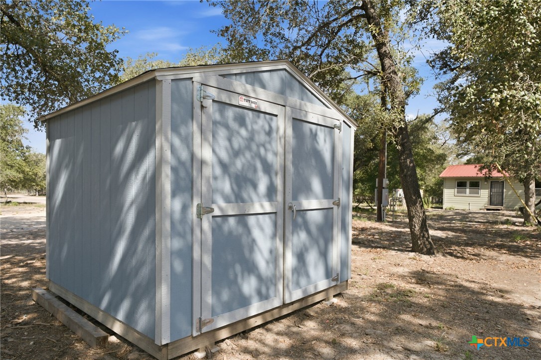 main property photo 25