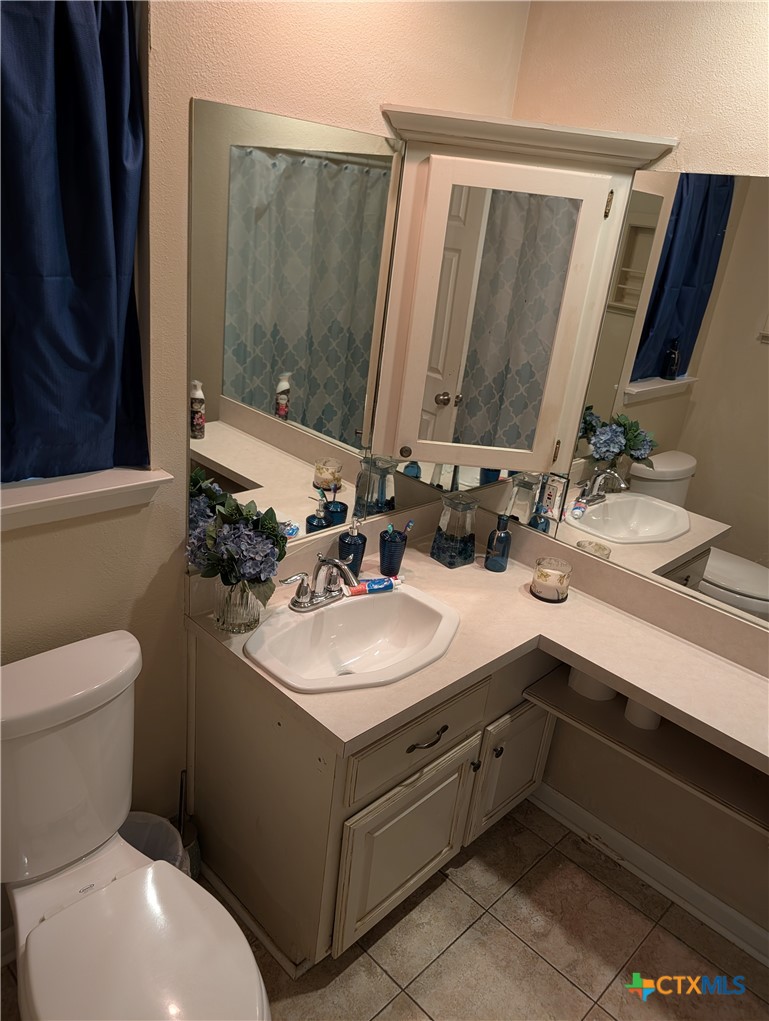 main property photo 11