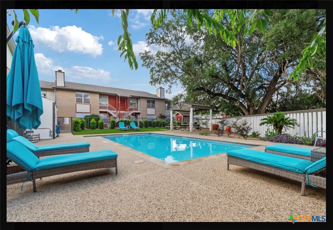 main property photo 0