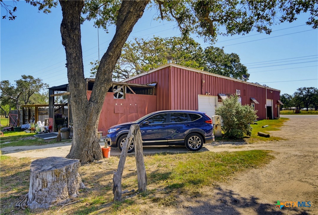 main property photo 11