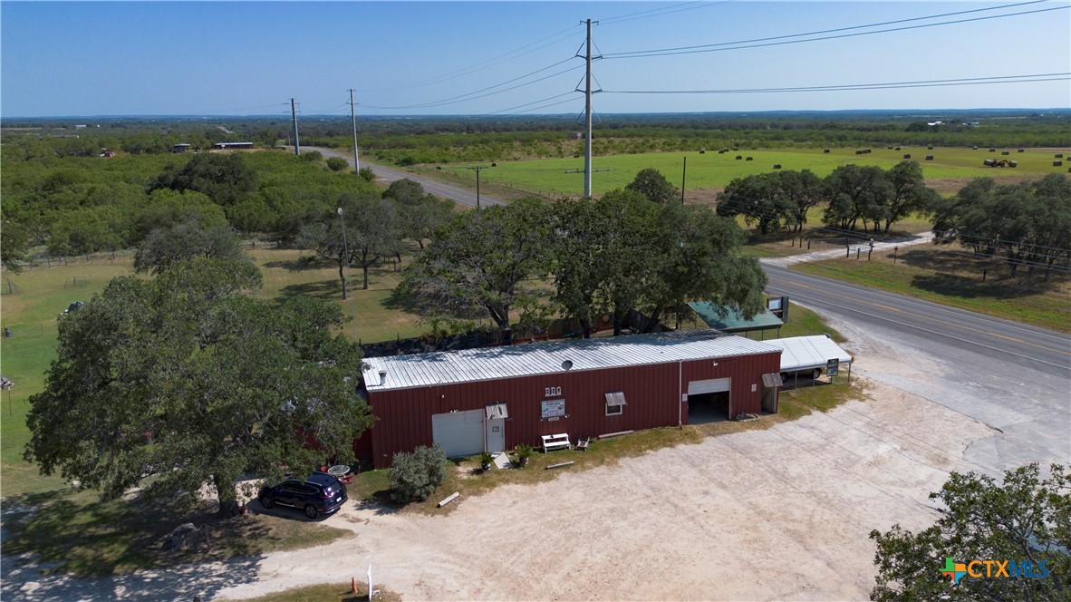 main property photo 40
