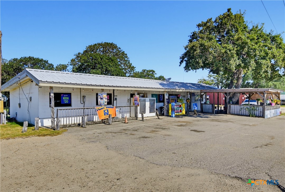main property photo 5