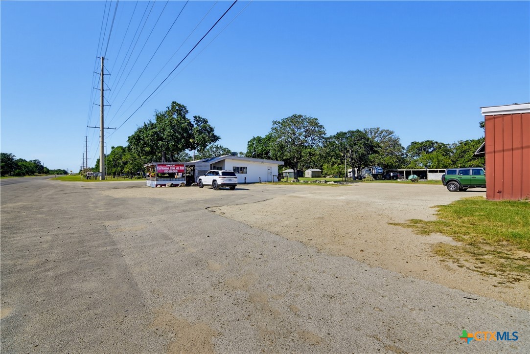 main property photo 7