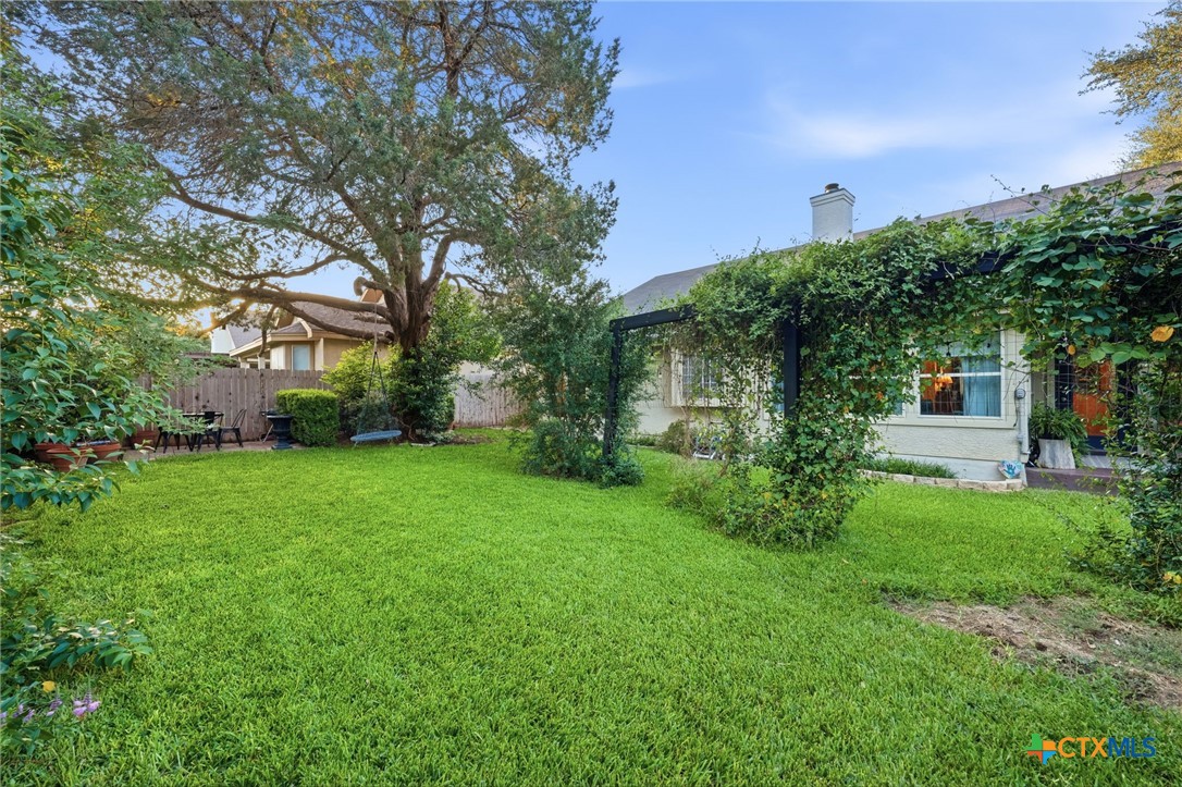 main property photo 41