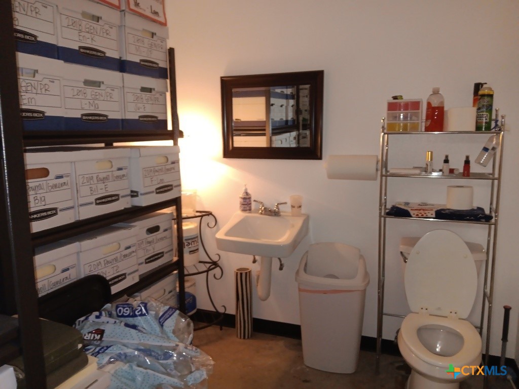 main property photo 12