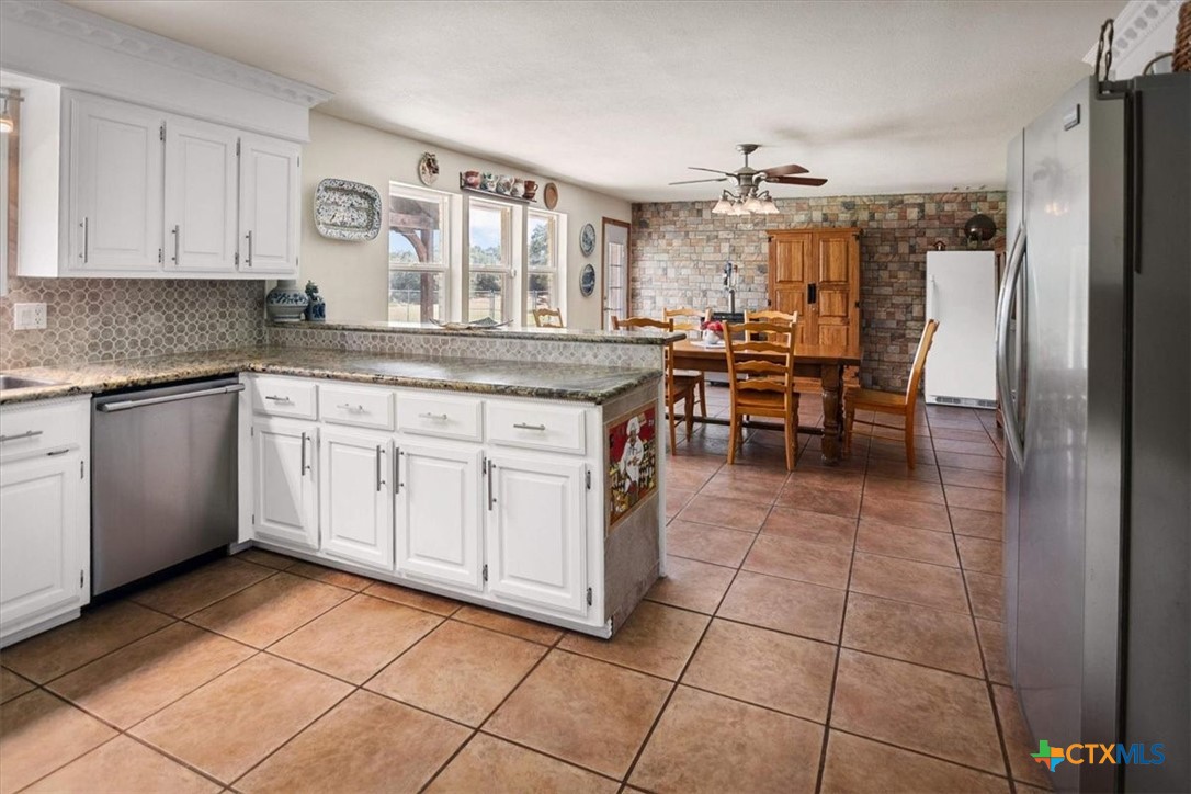 main property photo 36