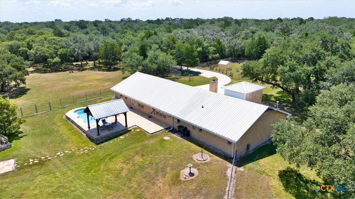 main property photo 6