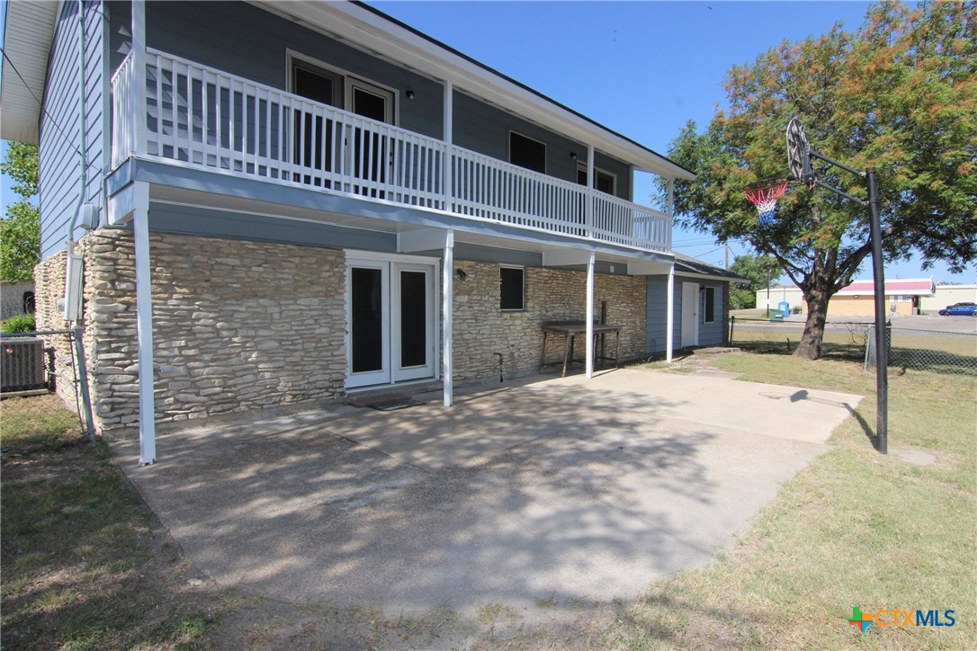 main property photo 28