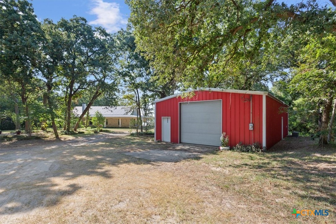 main property photo 30
