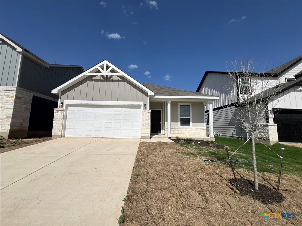 main property photo 0