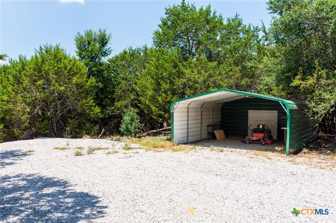 main property photo 39