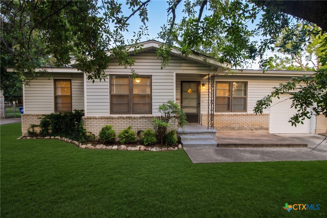main property photo 0