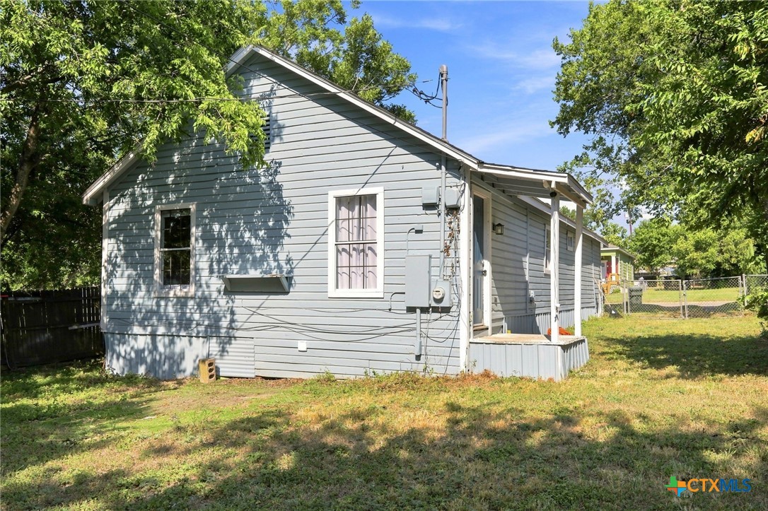 main property photo 23