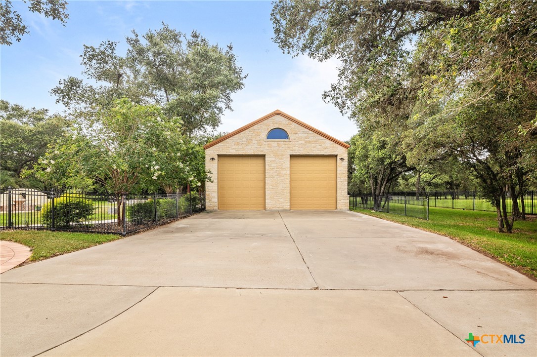 main property photo 43