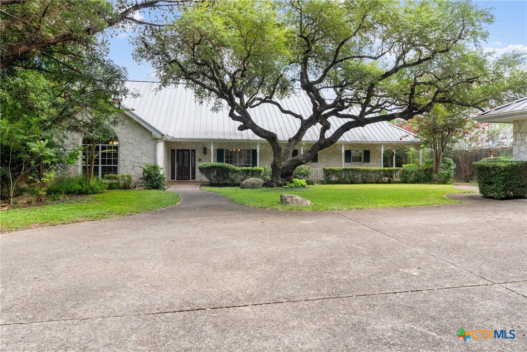 main property photo 31