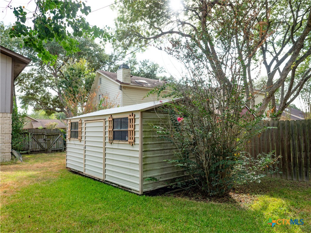 main property photo 38