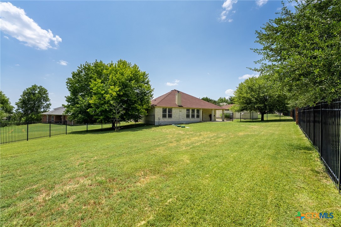 main property photo 37