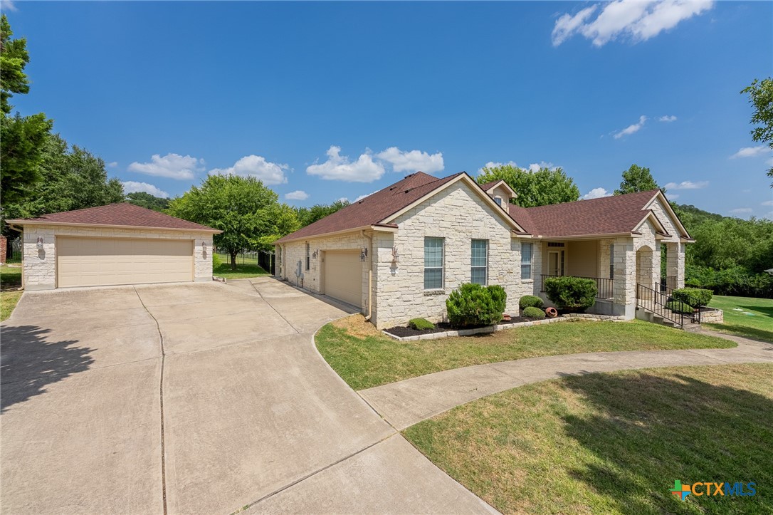 main property photo 41