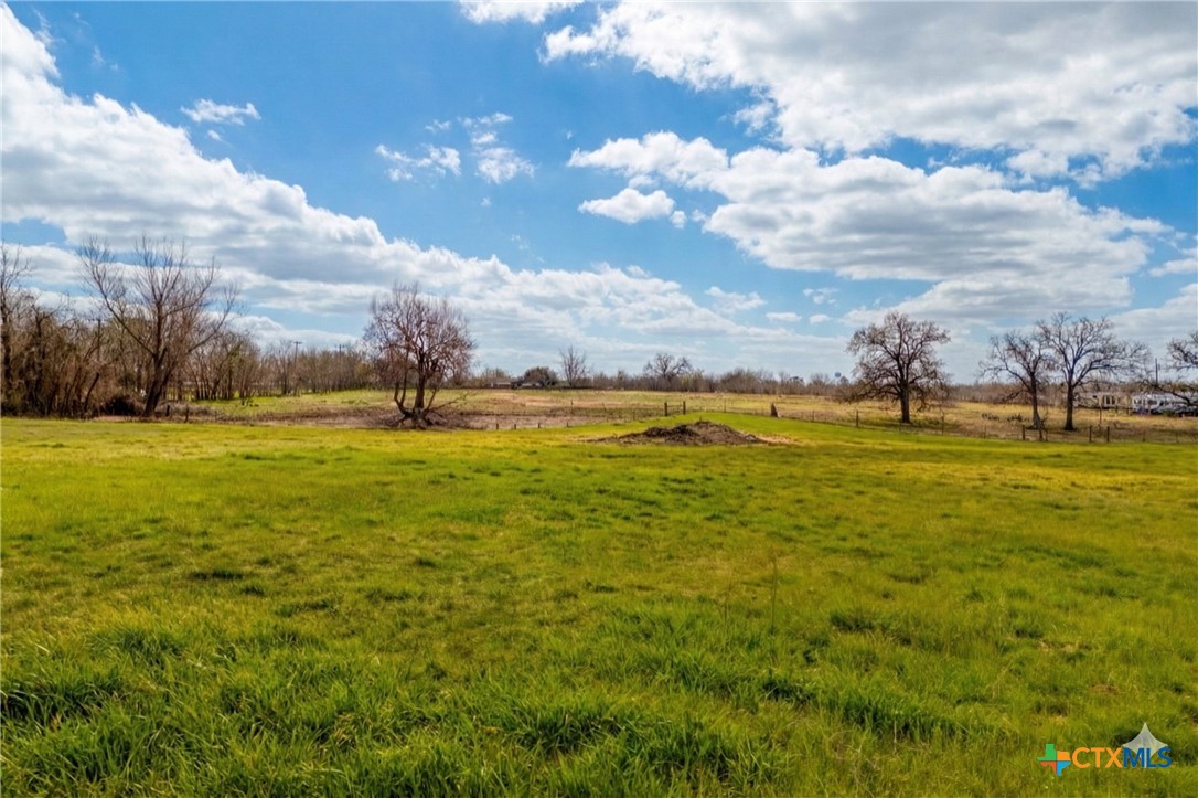 main property photo 10