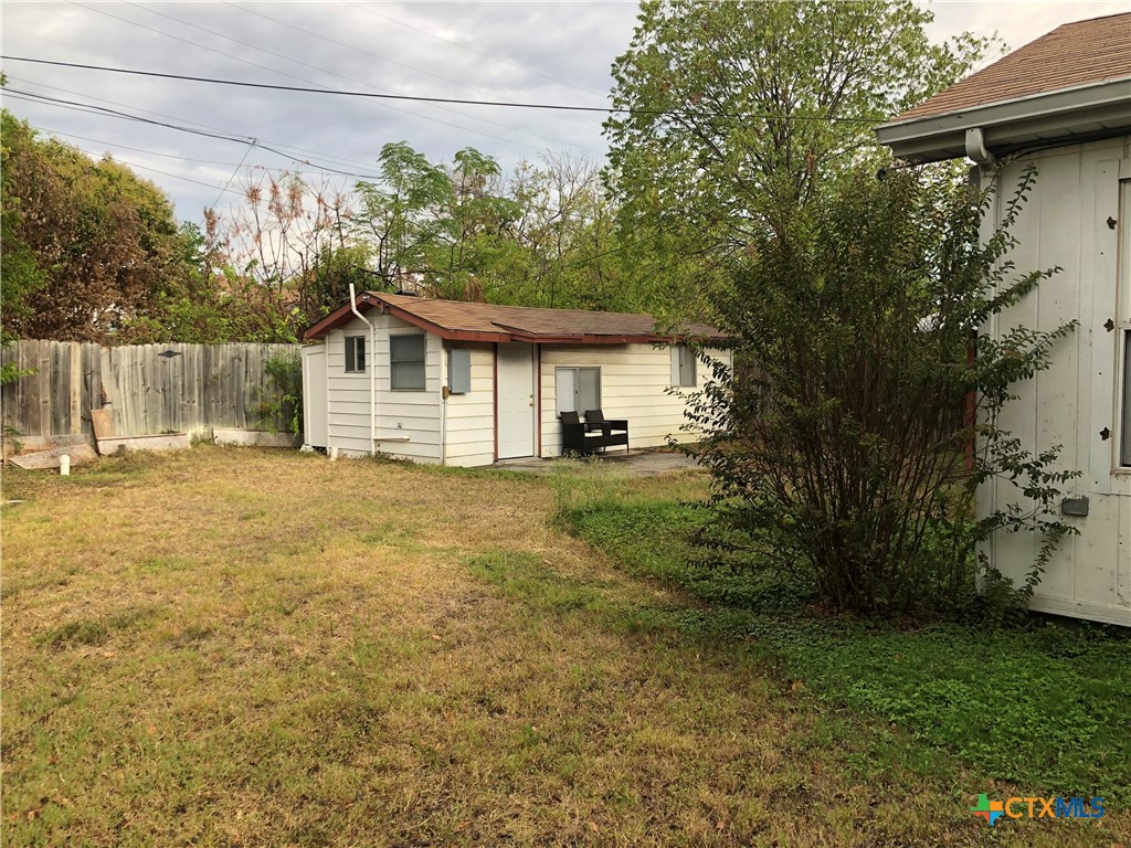 main property photo 13