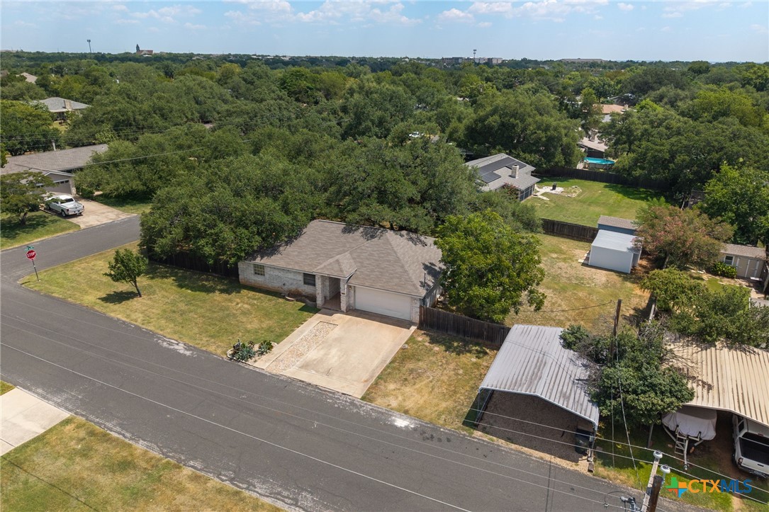main property photo 29