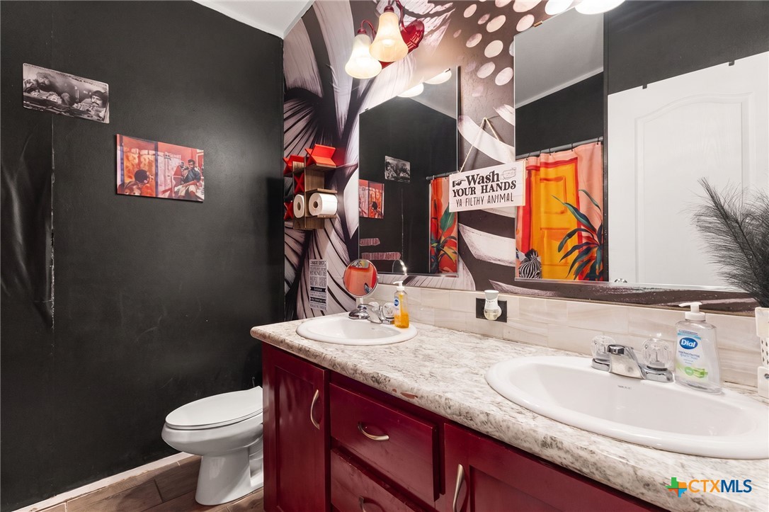 main property photo 18