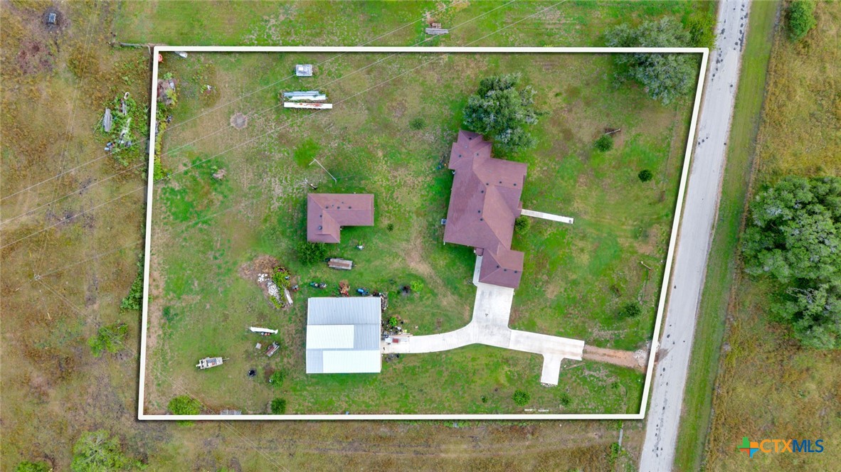 main property photo 40