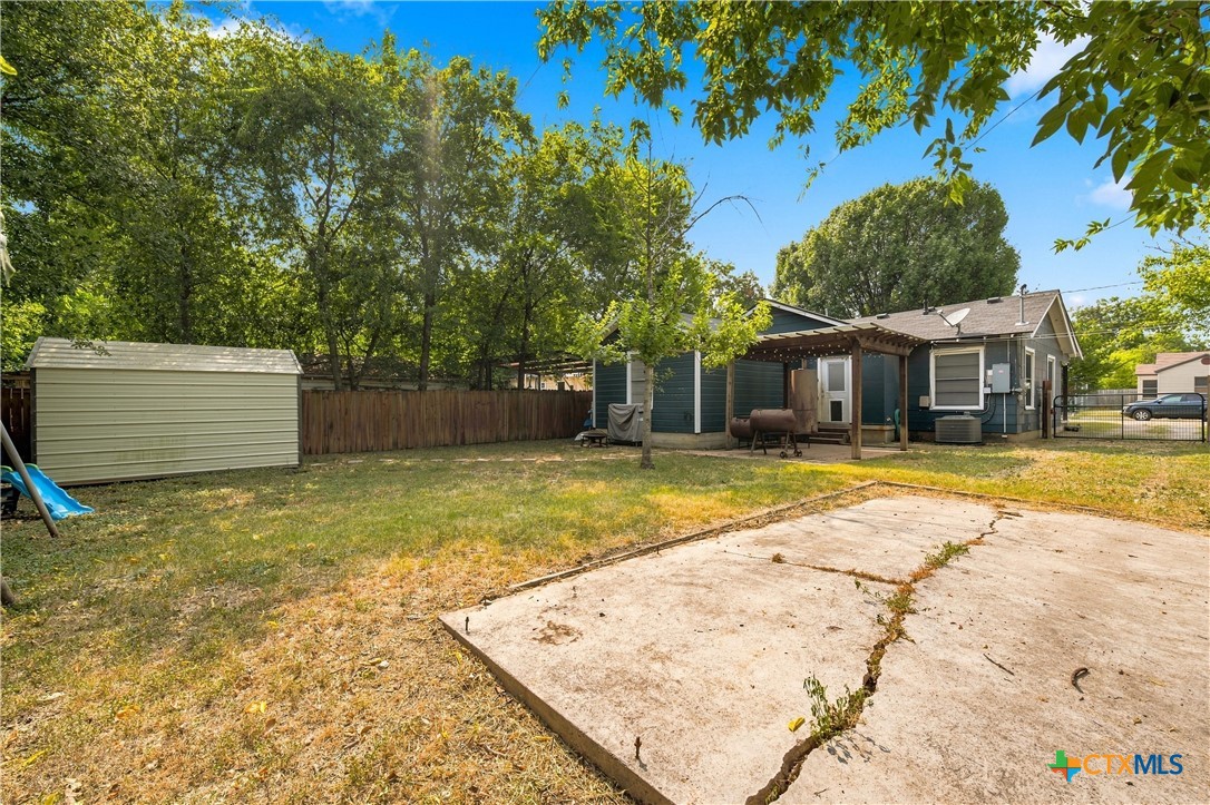 main property photo 14