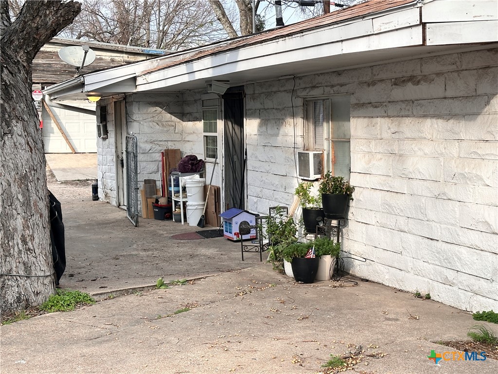 main property photo 11