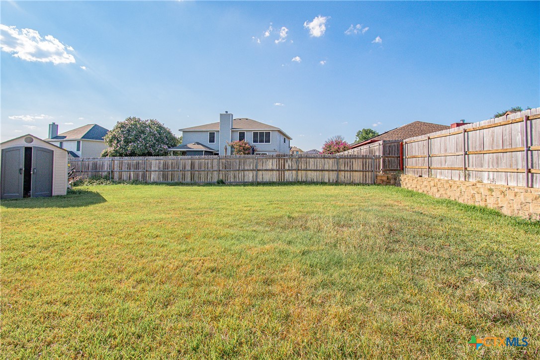 main property photo 13