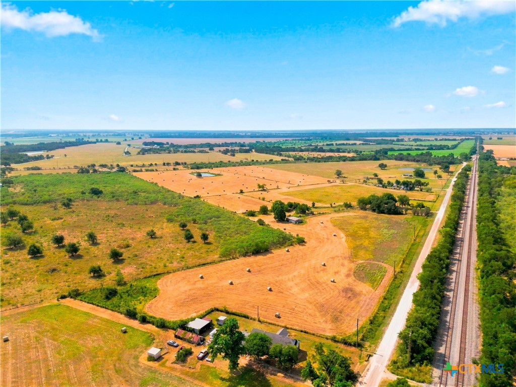 main property photo 16