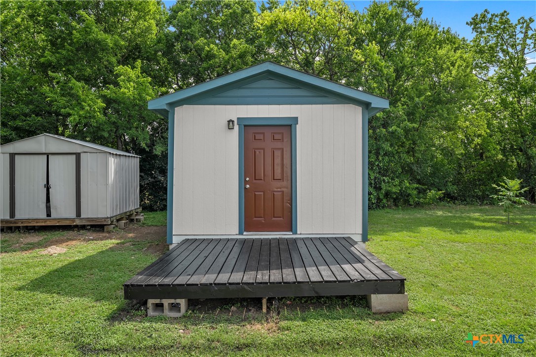 main property photo 29