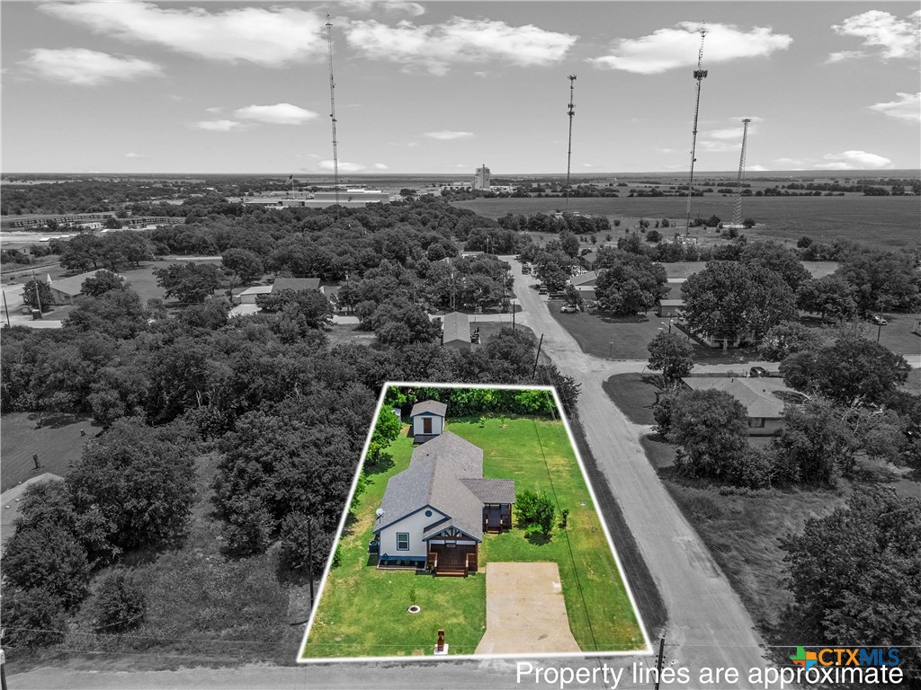 main property photo 39