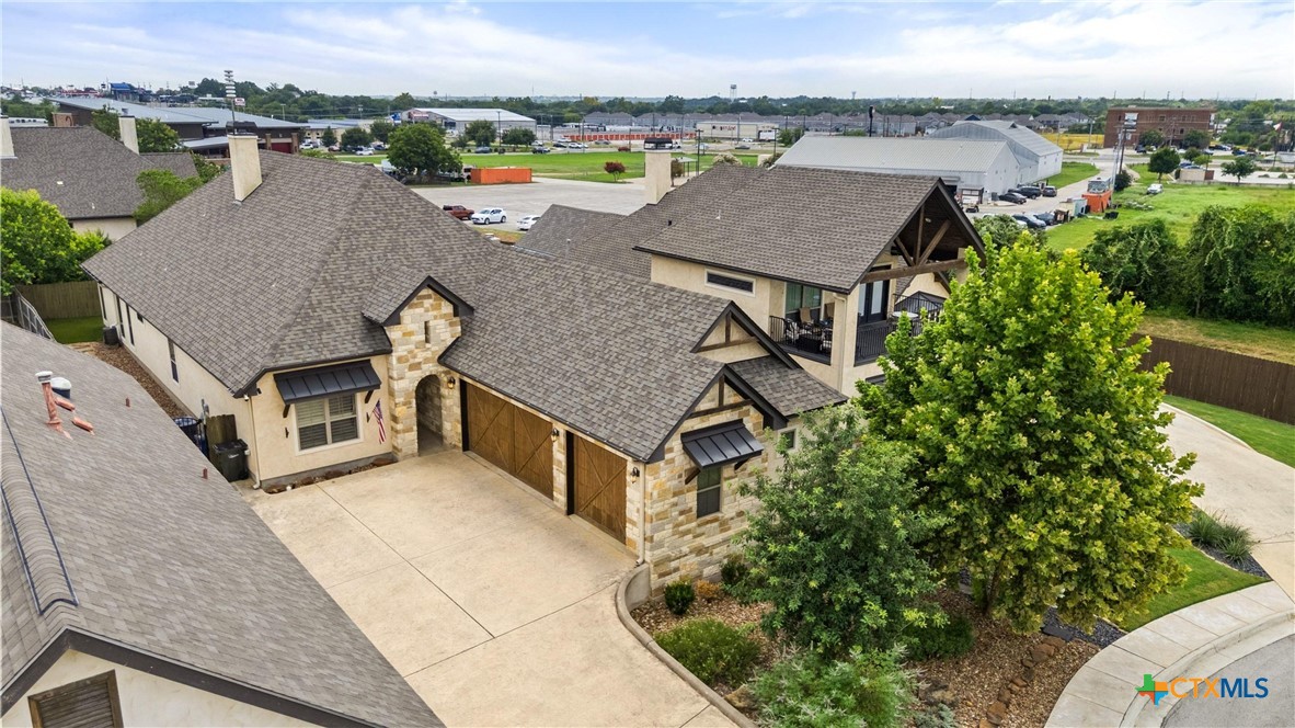 main property photo 7