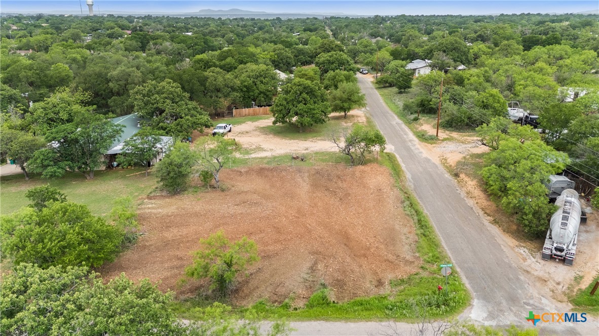 main property photo 10