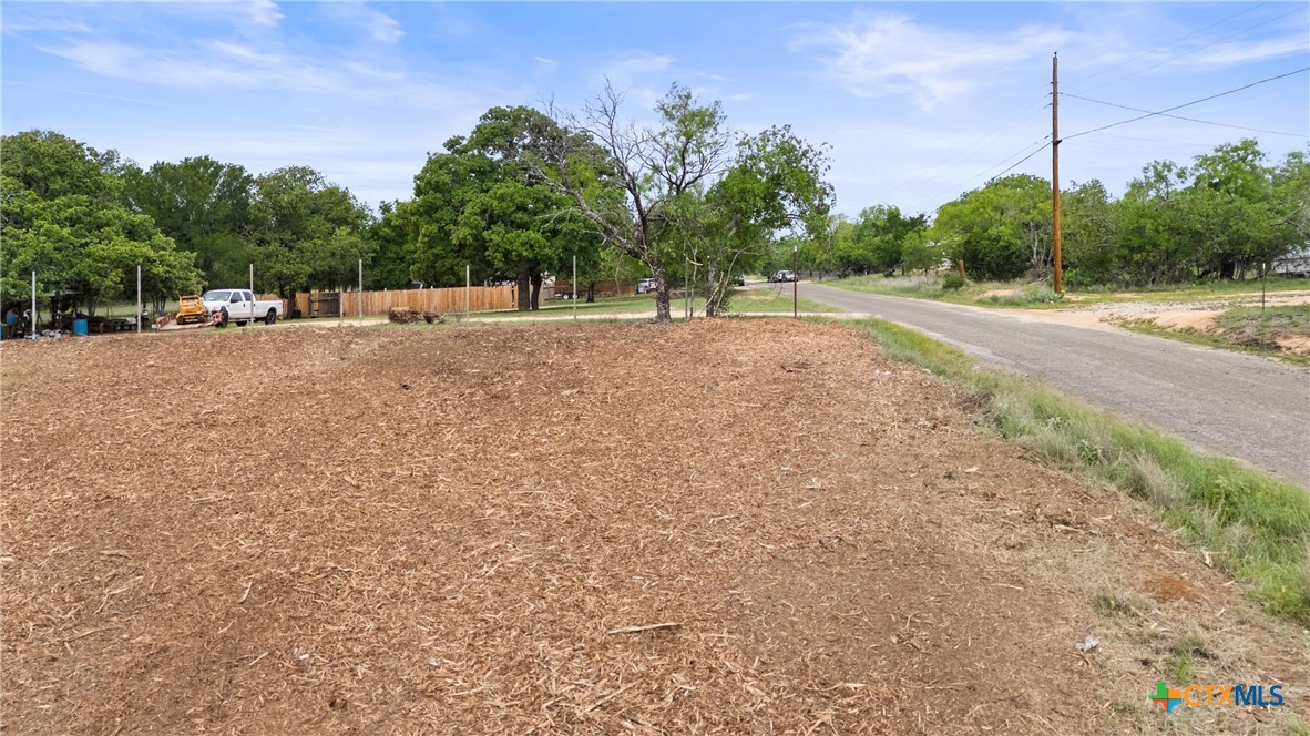 main property photo 6