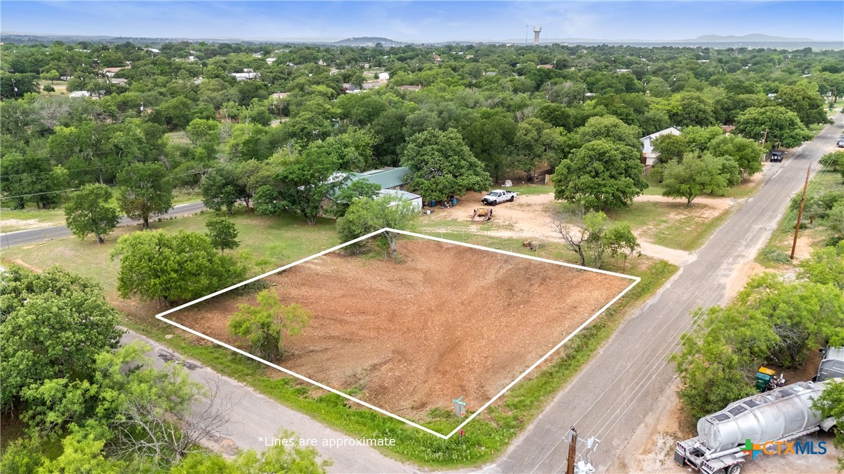 main property photo 9