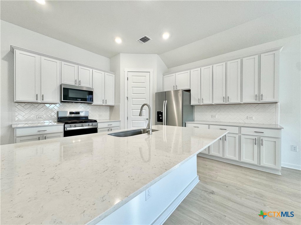 property viewer photo 10