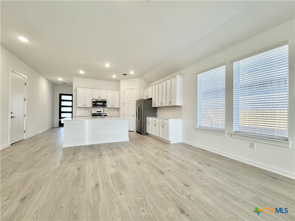 property viewer photo 13