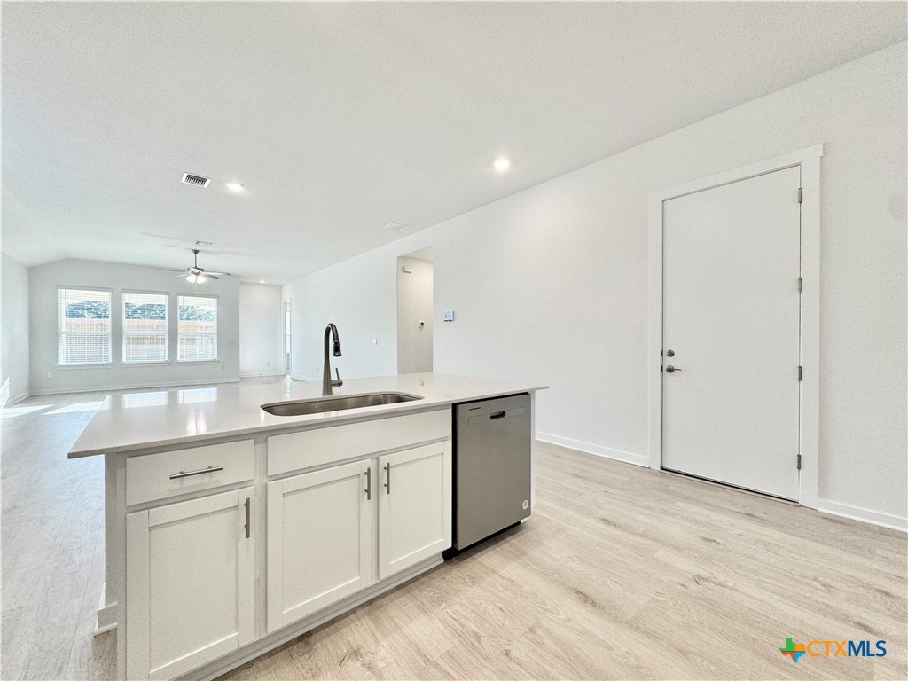 property viewer photo 19